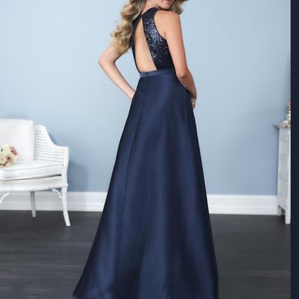 Christina Wu Size 2 Aubergine Sequin Gown - Picture 2 of 6